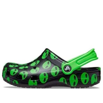 Crocs (GS) Classic Easy Icon Clogs “Black Green” 207599-001