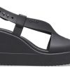 Crocs (WMNS) Brooklyn Cozy Non-Slip Sports Black Sandals 206222-060