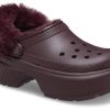 Crocs (WMNS) Stomp Lined Clogs “Dark Cherry” 208546-6WD