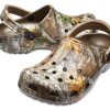 Crocs x Realtree Edge Classic Clogs “Camo” 205413-267