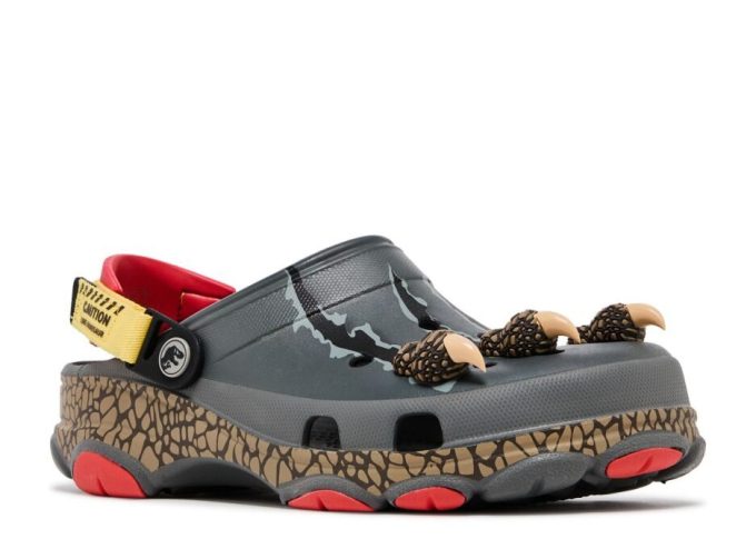 Jurassic World x All-Terrain Clog “Caution, Live Dinosaur” Jurassic World x All-Terrain Clog “Caution, Live Dinosaur”
