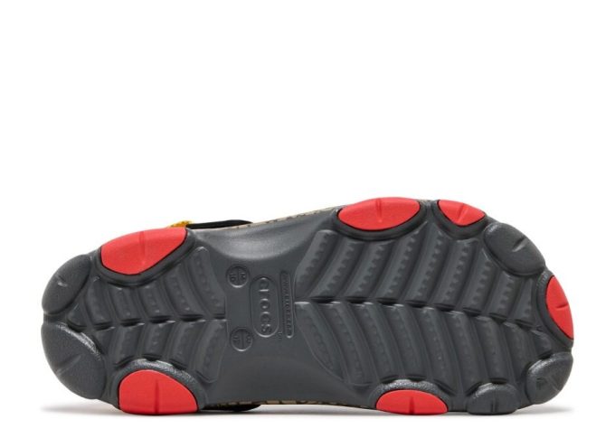 Jurassic World x All-Terrain Clog “Caution, Live Dinosaur” Jurassic World x All-Terrain Clog “Caution, Live Dinosaur”