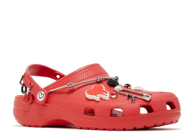 Karol G x Classic Clog “Metal Hearts” Karol G x Classic Clog “Metal Hearts”