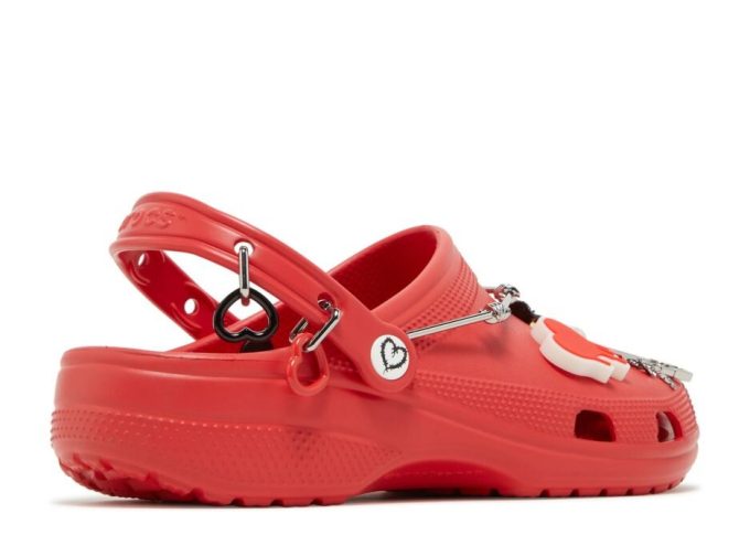 Karol G x Classic Clog “Metal Hearts” Karol G x Classic Clog “Metal Hearts”