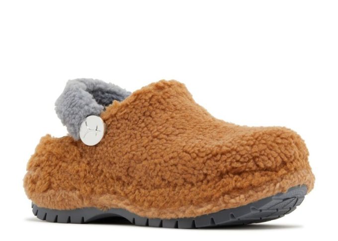 Lil Nas X x Mega Crush Clog “Brown Sherpa”