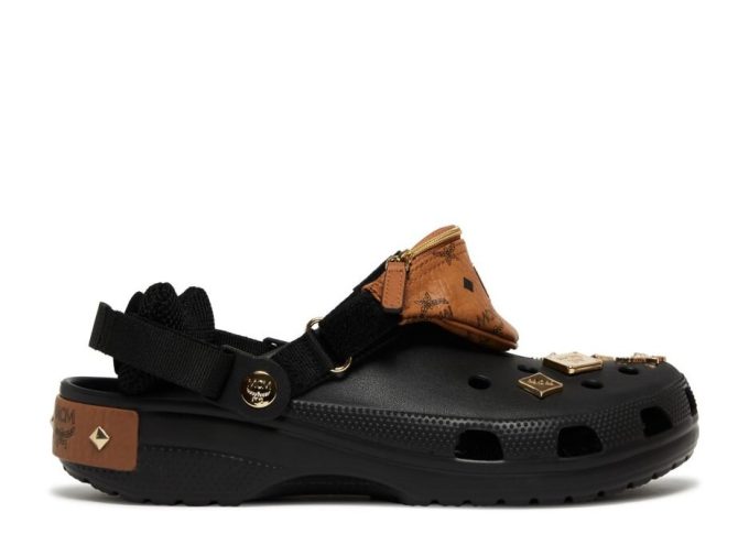 MCM x Classic Clog “Mini Fanny Pack – Black” MCM x Classic Clog “Mini Fanny Pack – Black”