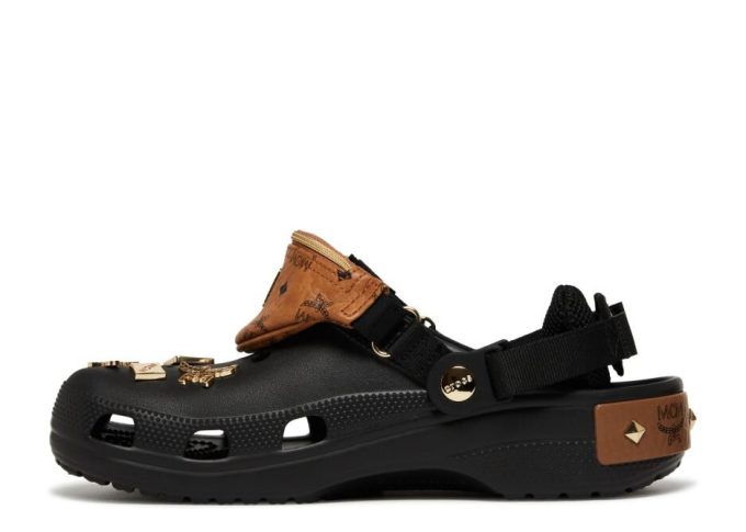 MCM x Classic Clog “Mini Fanny Pack – Black” MCM x Classic Clog “Mini Fanny Pack – Black”