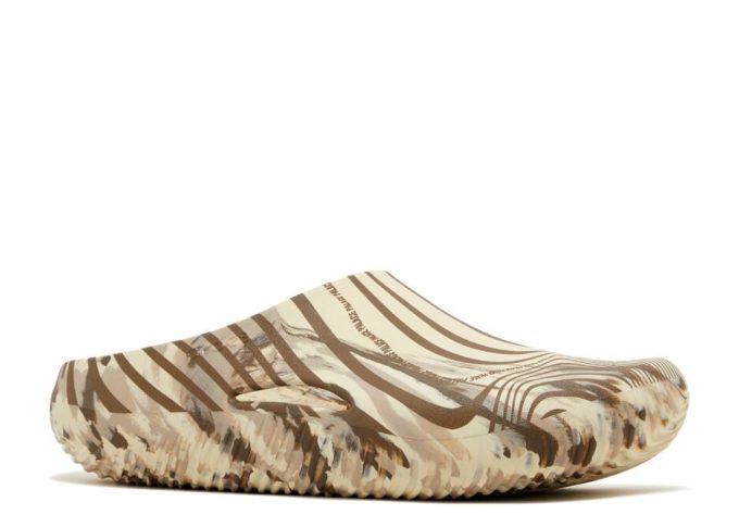 Palace x Mellow Slide “Bone” Palace x Mellow Slide “Bone”