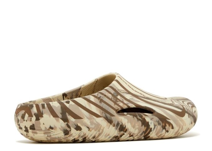 Palace x Mellow Slide “Bone” Palace x Mellow Slide “Bone”