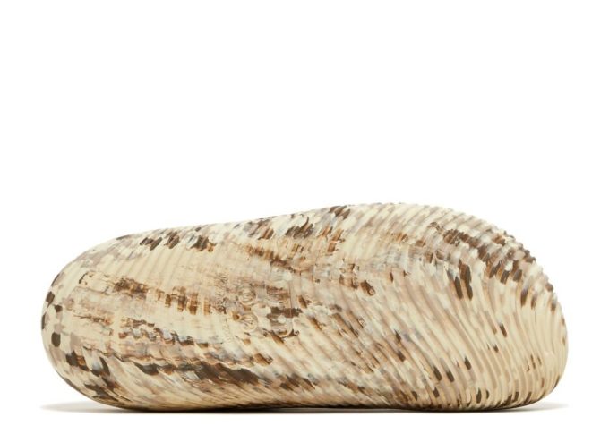 Palace x Mellow Slide “Bone” Palace x Mellow Slide “Bone”