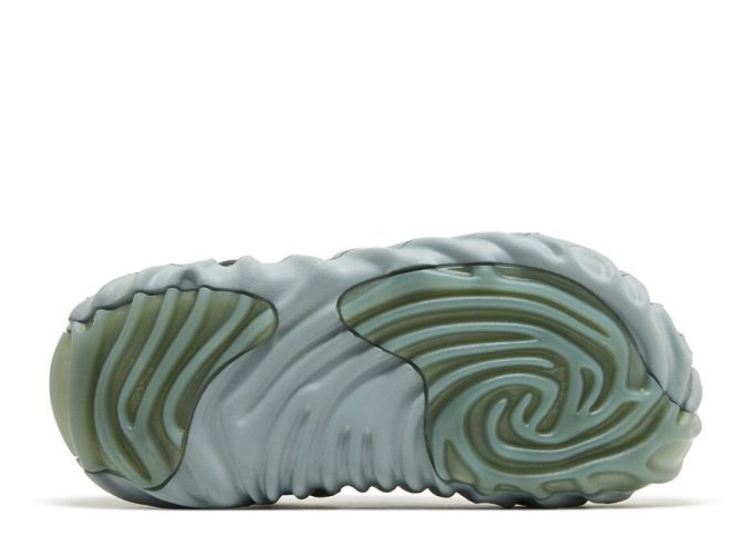 Salehe Bembury x Pollex Clog “Manta”