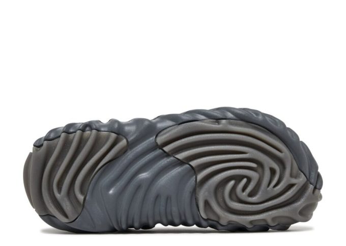 Salehe Bembury x Pollex Clog “Niagra”