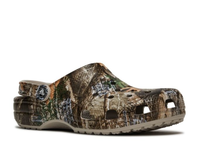 thisisneverthat x Realtree x Classic Clog “Edge Camo – Walnut”